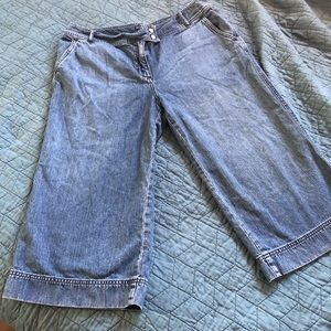 New York & Company Capri Shorts